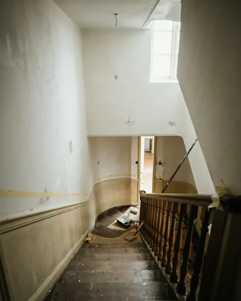 m la v ggar och vre trapphus i radhus